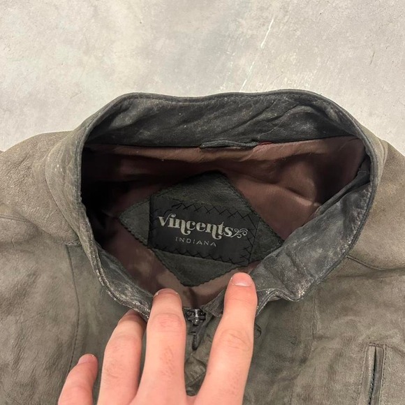 Vintage 90's Brown Leather Bomber Jacket - Picture 2 of 3